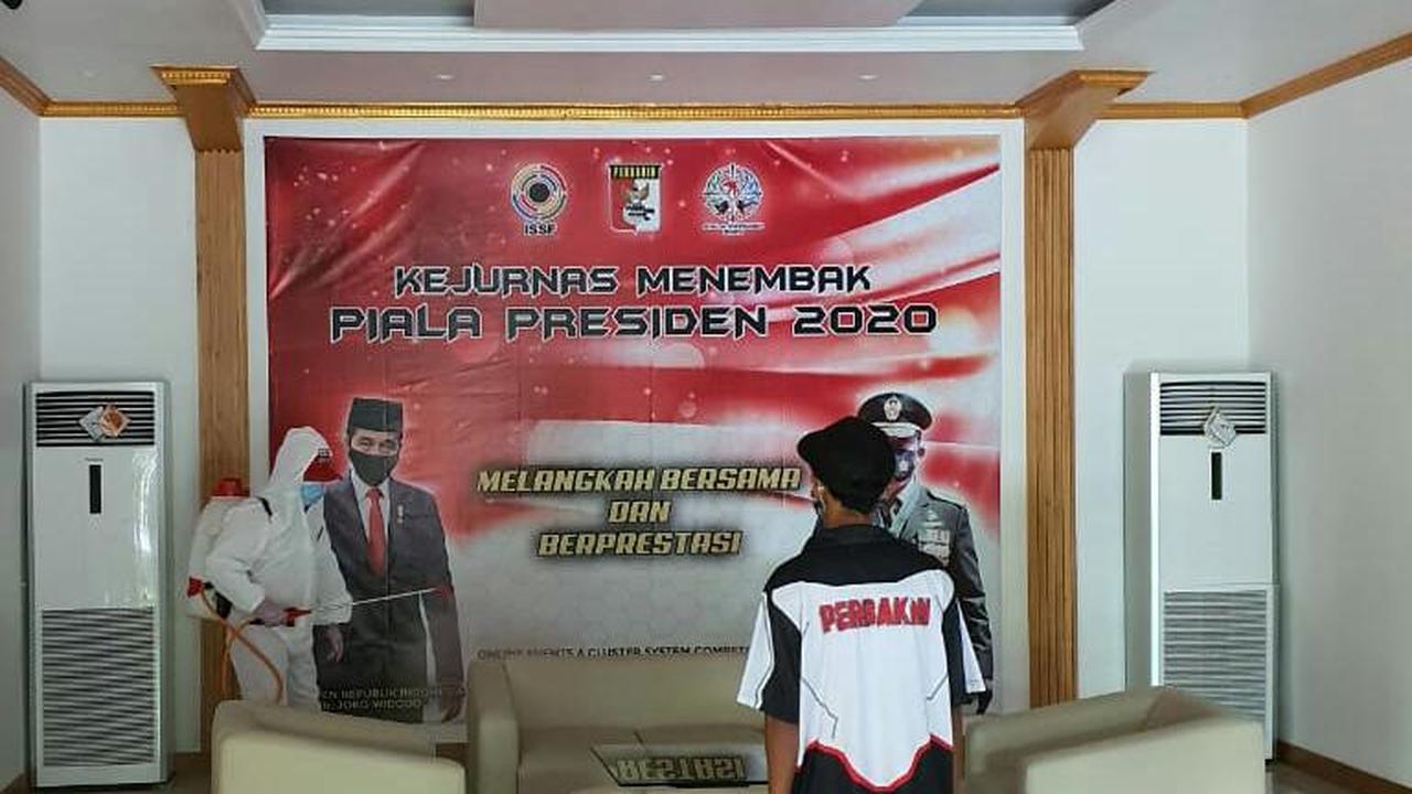 Penyemprotan disinfektan di Lapangan Tembak Senayan. (Foto: istimewa)