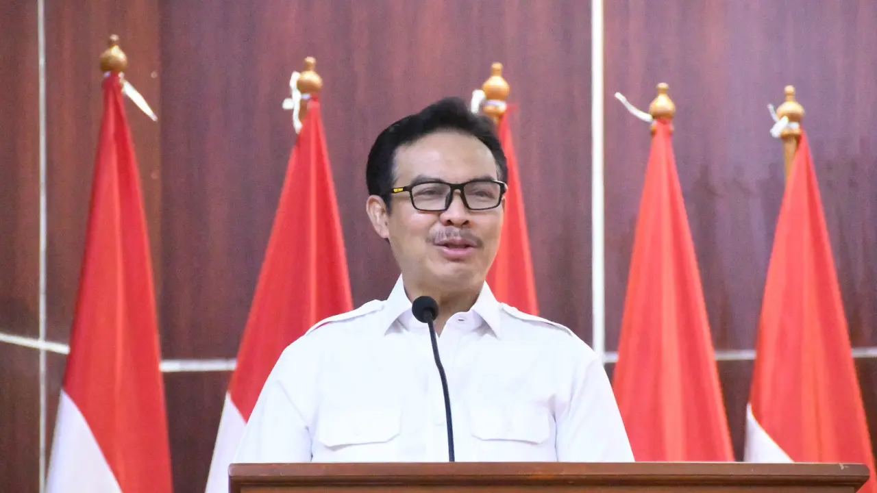 Kepala Badan Kependudukan dan Keluarga Berencana Nasiomal (BKKBN) Hasto Wardoyo dalam peluncuran Sistem Informasi Peringatan Dini dan Informasi Peringatan Dini Pengendalian Penduduk (Siperindu) di aula kanto BKKBN, Kamis (19/10/2023) (Istimewa)