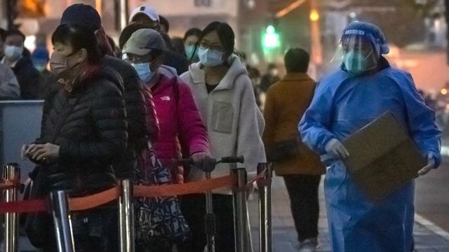 Guangzhou Alami Lonjakan Kasus COVID-19