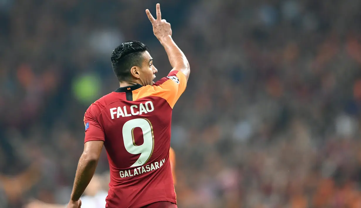 10. Radamel Falcao (Galatasaray / 12 Gol dari 27 laga Liga Champions) - Meskipun penampilannya tidak selalu konsisten tapi bomber asal Kolombia ini memiliki kualitas tingga sebagai bomber nomor sembilan. (AFP/Ozan Kose)