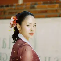 Rania Yamin pakai kebaya wisuda yang cantik dan modern (@raniayamin)