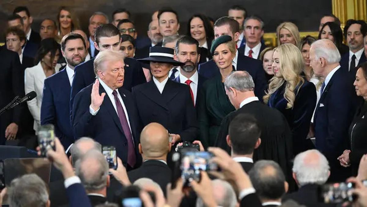 Ucapkan Sumpah Jabatan, Donald Trump Resmi Jabat Presiden ke-47 Amerika Serikat