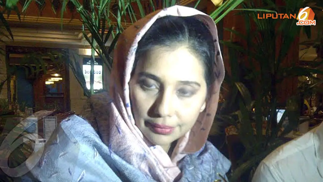ayu-azhari-140220b.jpg