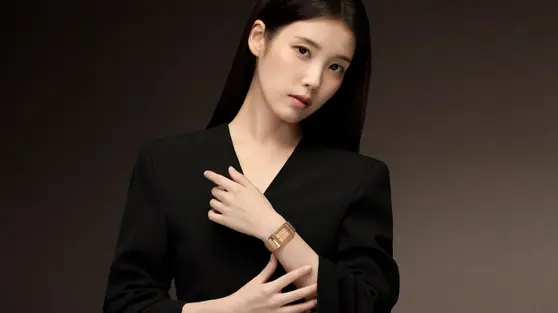 IU Resmi Jadi Global Ambassador Jaeger-LeCoultre dengan Gaya Formal Elegan