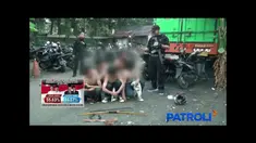 Tim Pemburu Preman Polres Jakarta Barat tangkap lima anggota gengster di Jalan Panjang, Kebon Jeruk.