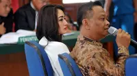 Siti Badriah menjalani sidang sebagai saksi dalam kasus Nagaswara melawan rumah karaoke Inul Vizta di PN Jakarta Utara, Selasa (18/8/2015). [Foto: Panji Diksana/Liputan6.com]