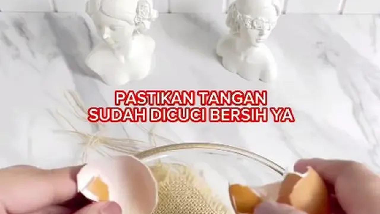Hanya Pakai 1 Bahan Dapur, Begini Trik Pisahkan Putih dan Kuning Telur Tanpa Ribet