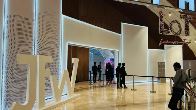 Tak Hanya Fesyen, Pengunjung JFW 2023 Disuguhkan Modern Interior yang Estetik