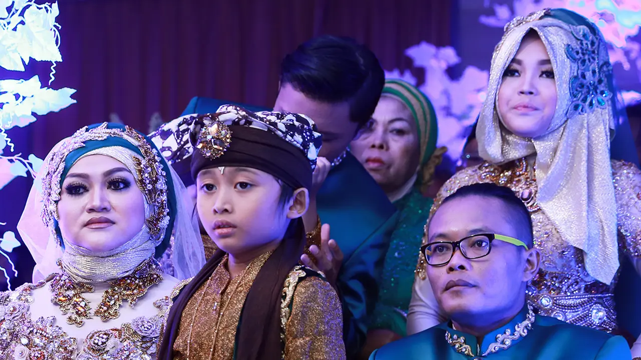 Sule, anak, dan istri