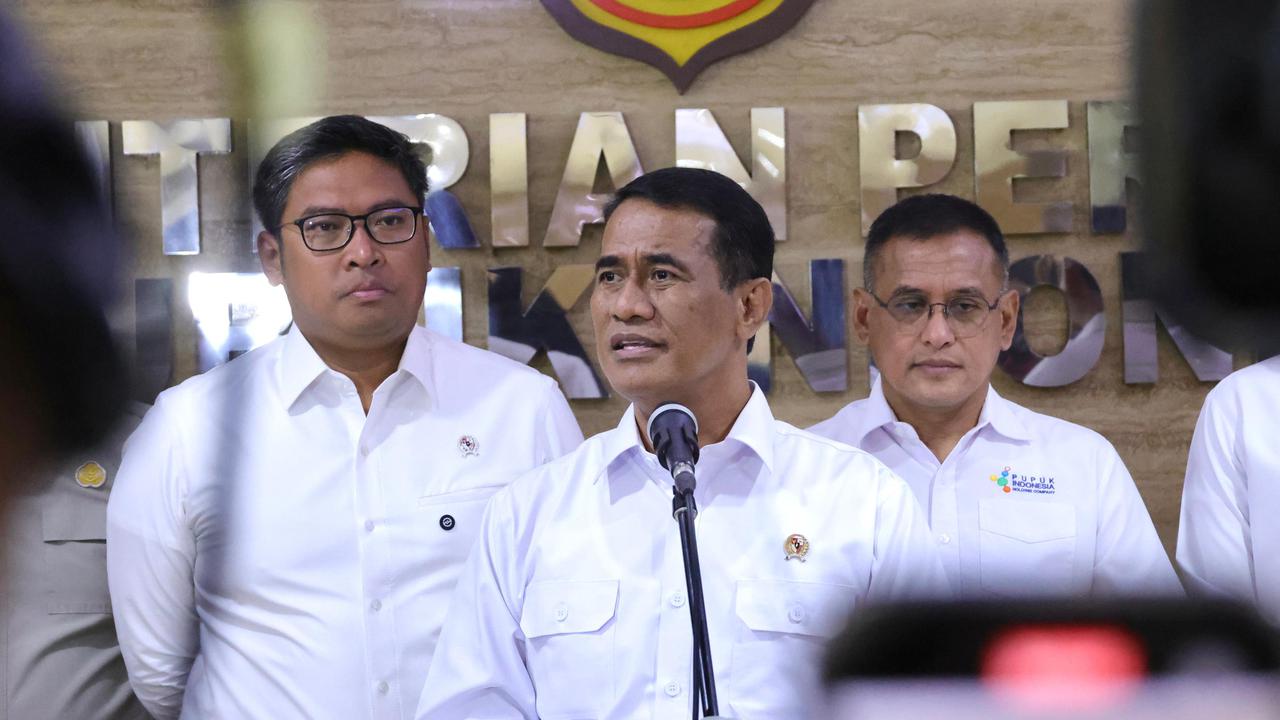 VIDEO: Ngamuk! Mentan Amran Kesal Cabut Ribuan Izin Kios Pupuk Nakal Rugikan Rp600 Miliar