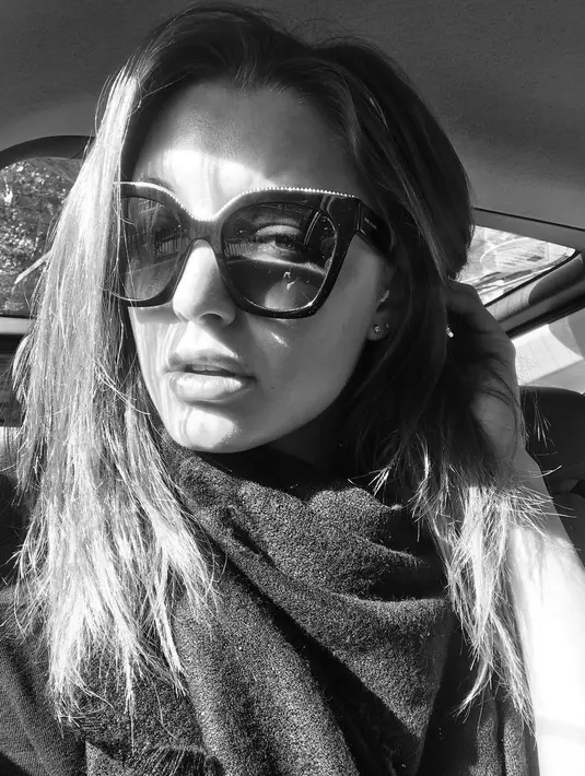 Di tahun 2014 Justin Bieber tertangkap berciuman dengan Alyssa Arce. Namun dilansir dari TMZ mereka hanya bersenang-senang. (instagram/miss_alyssaarce)