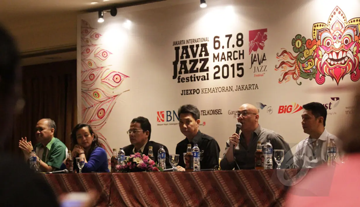 Konferensi pers Java Jazz Festival 2015 di Jakarta, Rabu (4/3). Festival ber tema "Exploring Indonesia" tersebut akan menampilkan sejumlah artis Internasional dan Nasional. (Liputan6.com/Faizal Fanani)