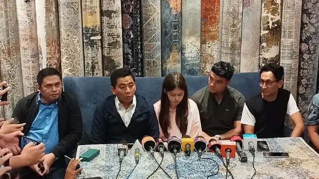 Rebecca Klopper buka suara  di Kawasan Panglima Polim, Jakarta Selatan, Selasa (6/6/2023).