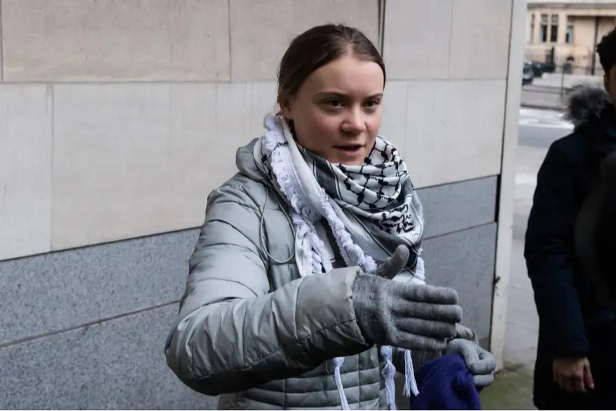 Aktivis Iklim Greta Thunberg dan Sejumlah Aktor Terkenal Belayar Bawa Bantuan ke Gaza, Berusaha Tembus Blokade Israel