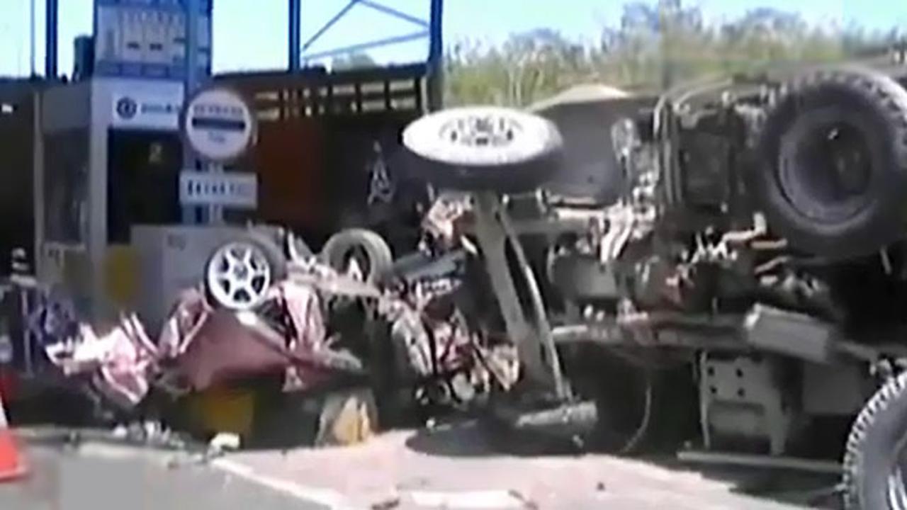 Kecelakaan-Beruntun-Suramadu