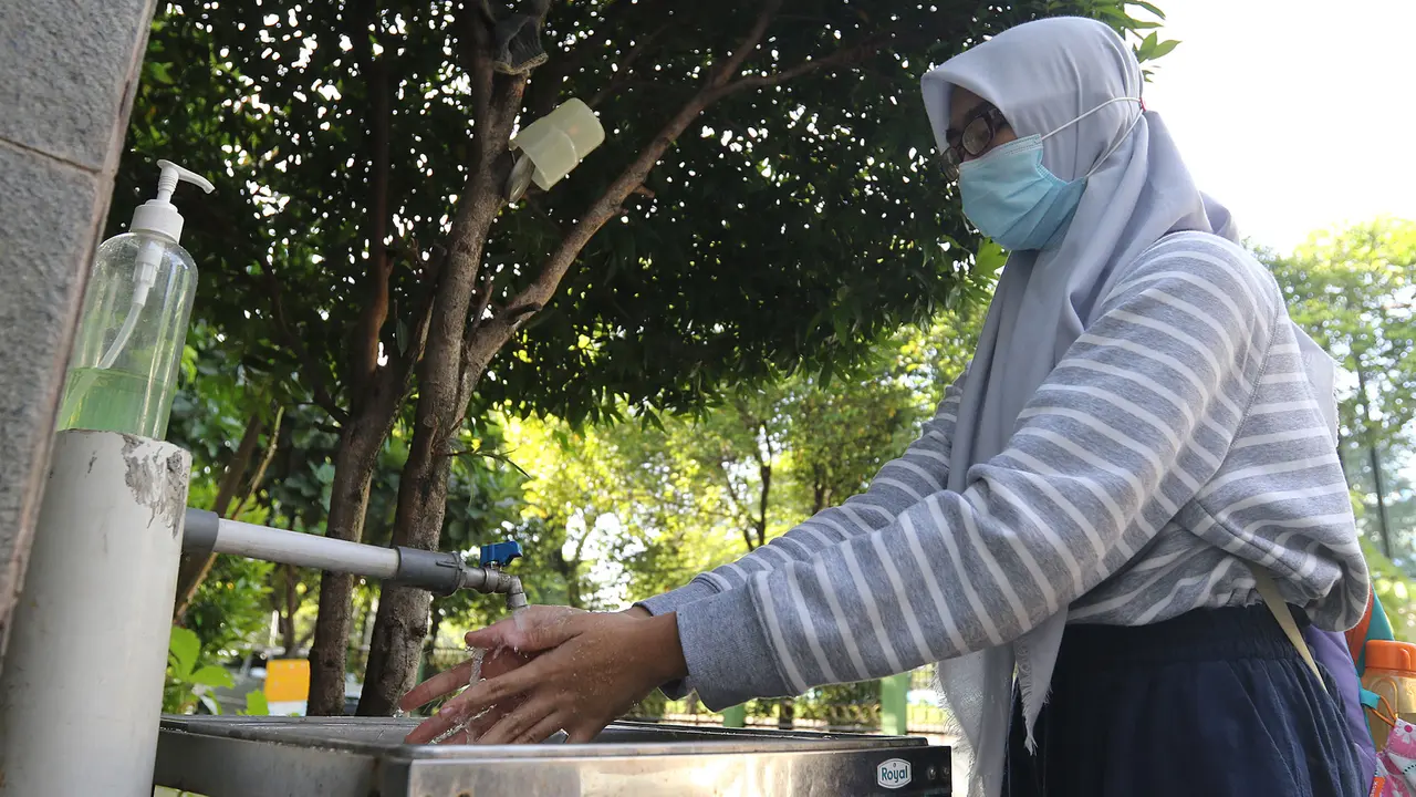Sekolah Tatap Muka di SMP Negeri 2 Bekasi