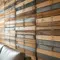 7 Desain Dinding Kayu Palet yang Estetik dan Hemat Biaya, Lengkap Spesifikasi dan Rincian Biaya