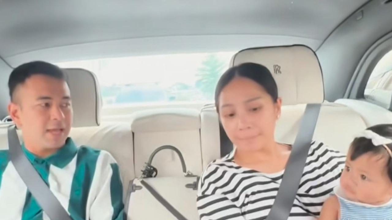 Potret Baby Lily Dianter Raffi Ahmad dan Nagita Slavina ke Dokter Naik Rolls Royce, Ketawa Terus Pas di Mobil