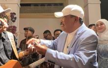 Pernikahan Anak Doel Sumbang dengan Perwira TNI Heboh, Haji Asep Konglomerat Bandung Sawer Semua dengan Uang Segepok