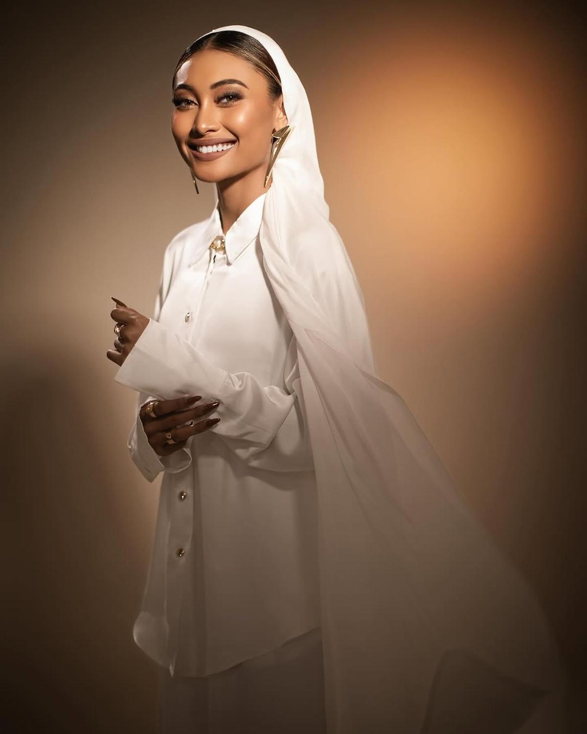 Potret Cantik Novia Bachmid dalam Lagu Terbaru 'KepadaNya', Banjir Pujian Warganet