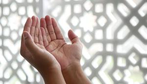 Ilustrasi doa, Islami, Muslim. (Photo by Masjid MABA on Unsplash)