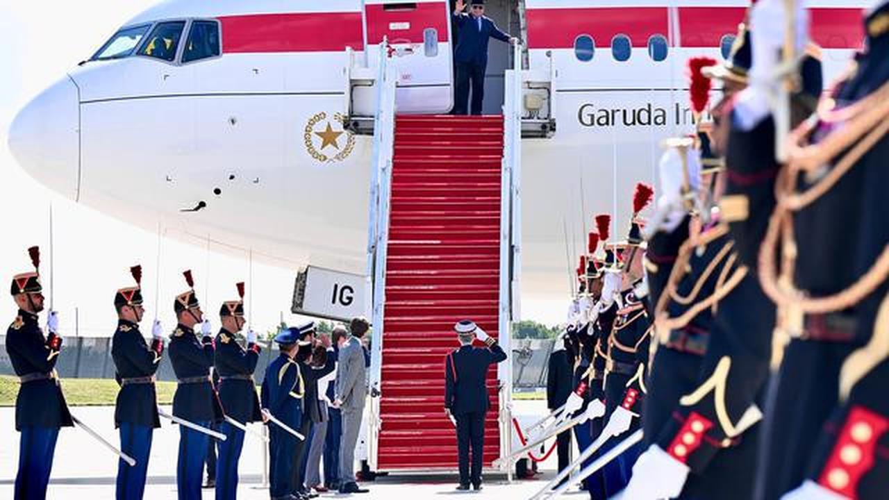 Sempat Membatalkan, Prabowo Akhirnya Terbang ke China untuk Menghadiri Parade Militer