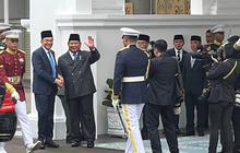 VIDEO: Adab Prabowo Sambut Sosok Penting PM Malaysia Anwar Ibrahim di Istana Bahas Keamanan
