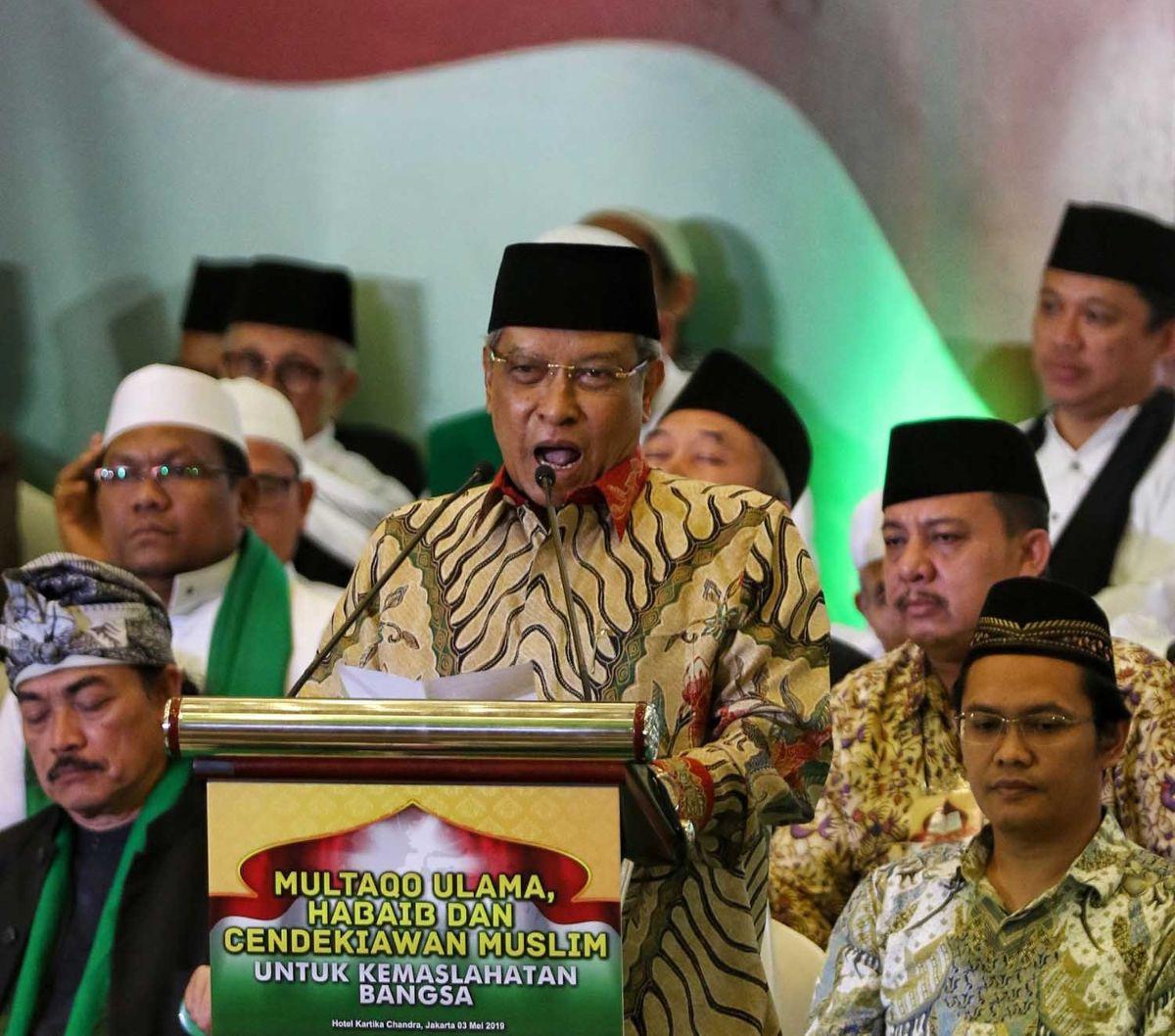 Dia yakin Said Aqil akan segera menjawab bagaimana sikapnya, apakah akan mau menjadi kapten Timnas atau tidak.<br><br>"Itu pasti beliau akan menentukan sikapnya seperti apa nanti," kata Cucun.<br>