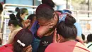 Lasso telah mengumumkan keadaan darurat pada hari Senin di provinsi Los Rios dan Manabi, serta di kota Duran, setelah walikota Manta, sebuah kota pelabuhan yang berjarak sekitar 400 km (250 mil) barat daya ibu kota Quito, ditembak mati. (AP Photo/Cesar Munoz)