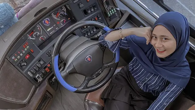 Kisah Putri Bos PO Bintang Katulistiwa Bantu Bisnis Ayah Hingga Berhenti Kuliah