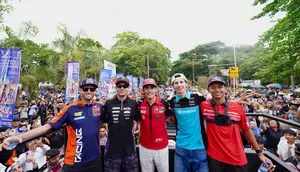 Ribuan Warga Mataram Antusias Sambut Parade Pembalap Dunia Jelang MotoGP Indonesia 2026