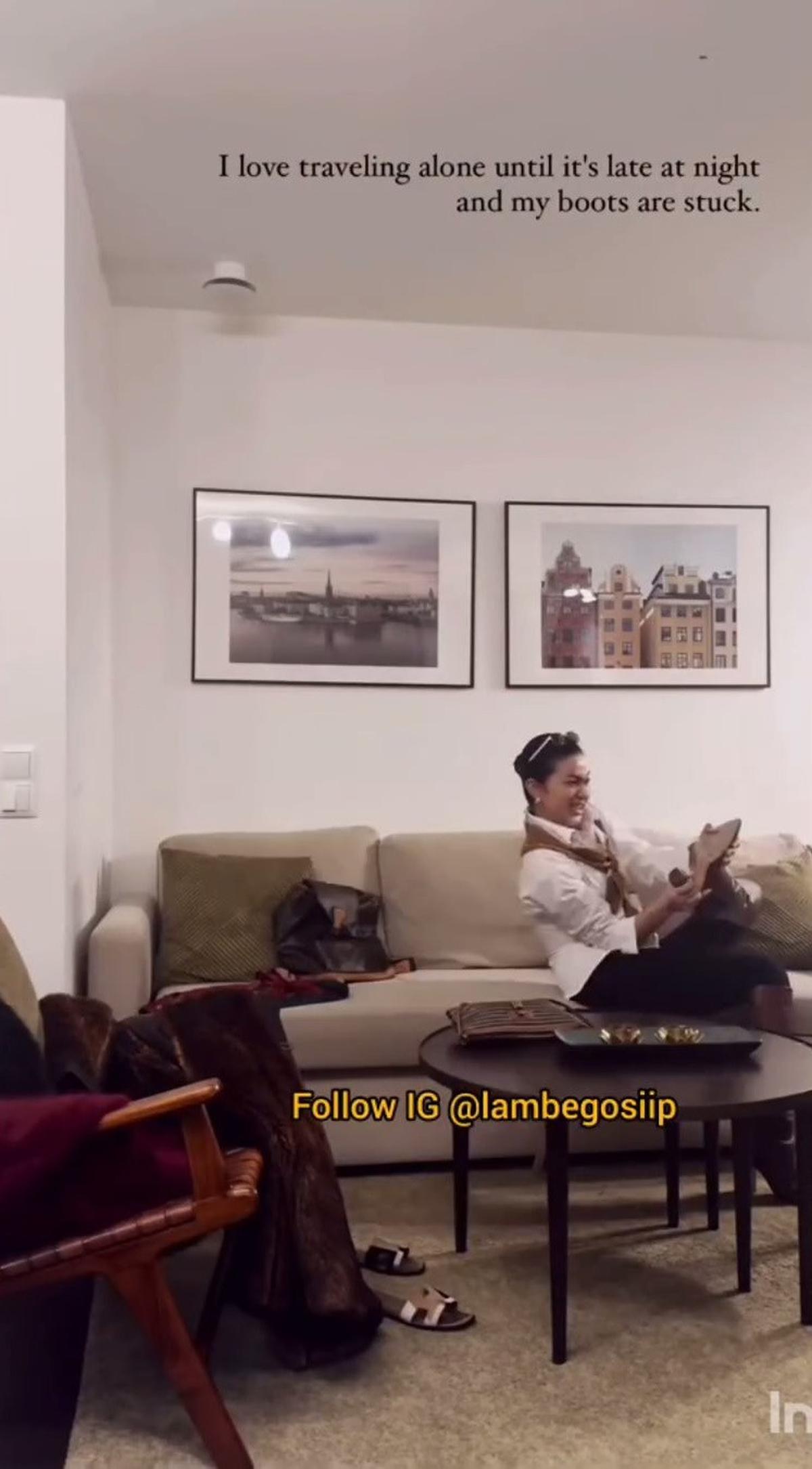 Ngakak, Momen Ariel Tatum Kesulitan Lepas Sepatu Boots sampai Guling-Guling dan Menghela Nafas Berkali-Kali