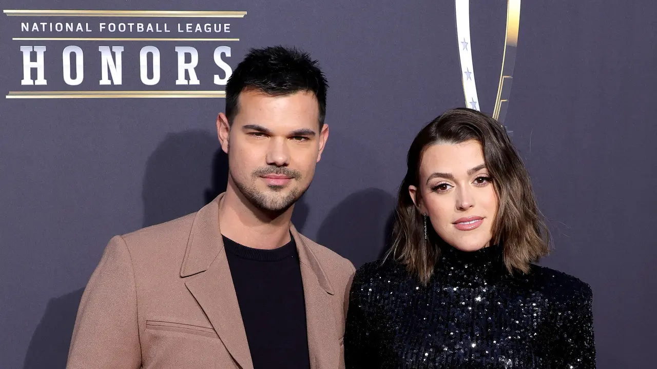 Taylor Lautner dan istrinya, Taylor Lautner. (Ethan Miller / GETTY IMAGES NORTH AMERICA / Getty Images via AFP)