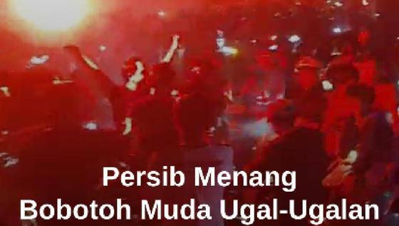Momen Perayaan Konvoi Kemenangan Persib, Bobotoh Muda Ugal-ugalan Hingga Blokir Jalan Bakar-bakaran