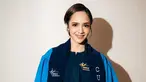 Dianda Sabrina diketahui menempuh jurusan PJJ Manajemen di Universitas Bina Nusantara. Resmi menyandang status sarjana, kebahagiaan terpancar jelas di wajah bintang sinetron Cinta Suci ini. Kesibukannya sebagai seorang publik figur tak membuatnya mengesampingkan pendidikan. Dukungan dari keluarga dan orang terdekat tentunya membuat Sabrina berhasil lulus kuliah. (Liputan6.com/IG/@sabrindh)
