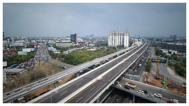 Jalan tol layang Jakarta-Cikampek
