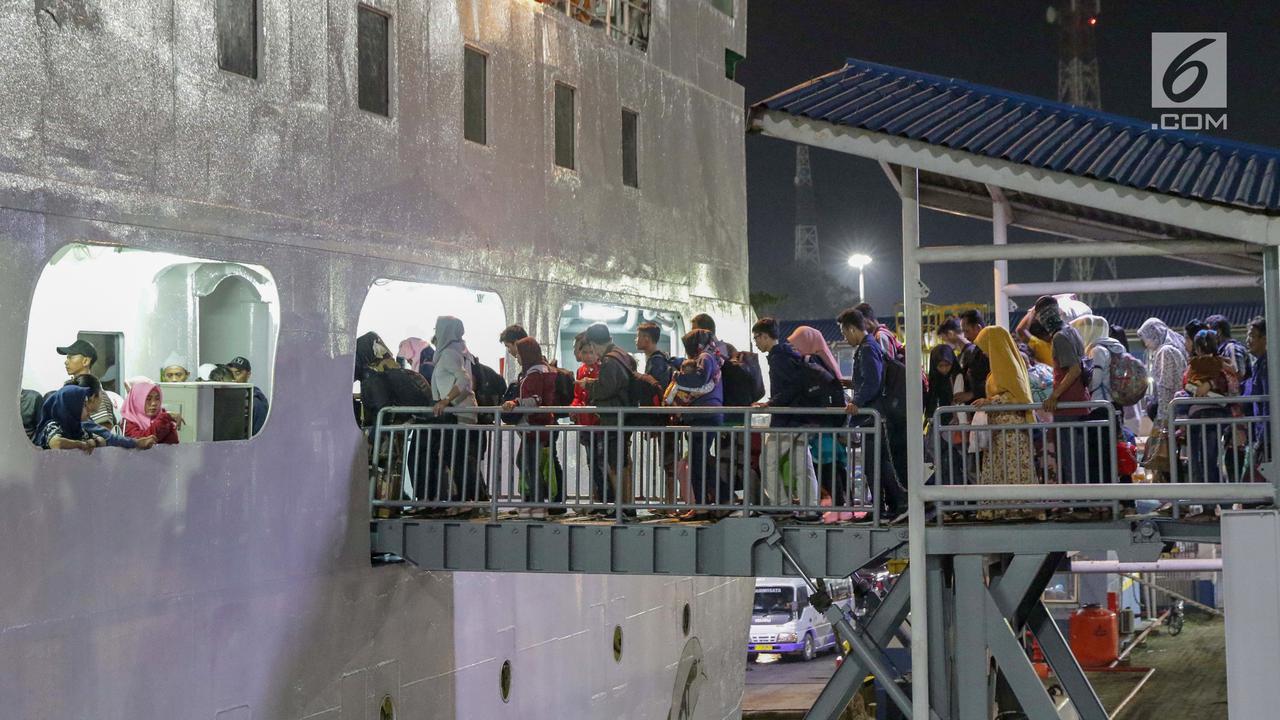 Pemudik di Pelabuhan Merak Meningkat