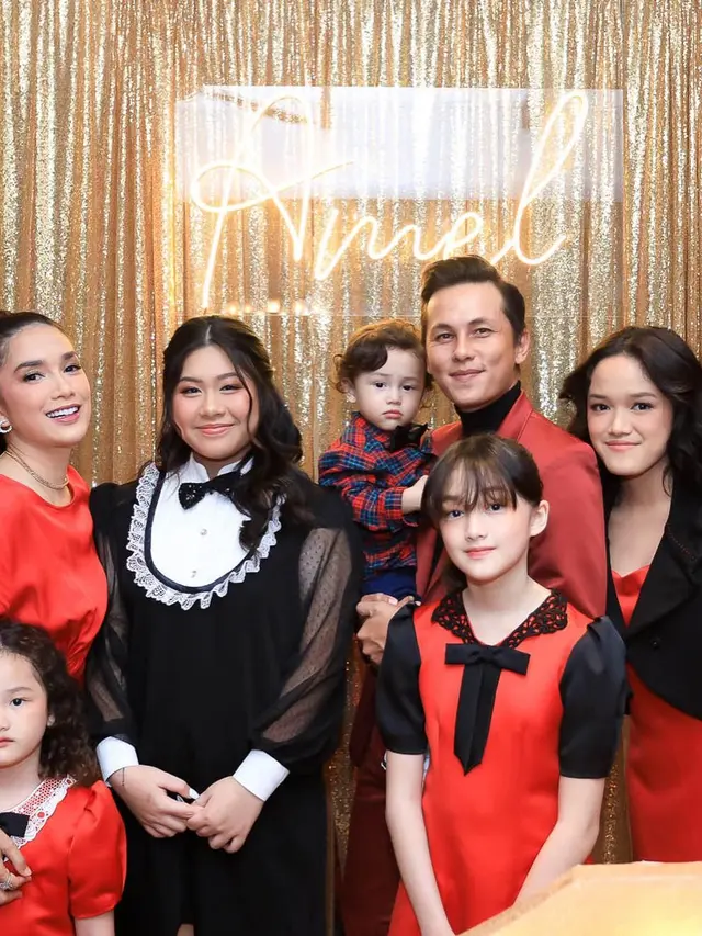 Pesta Ulang Tahun ke-17 Amel Putri Ussy Sulistiawaty (Foto: Instagram/@ussypratama)