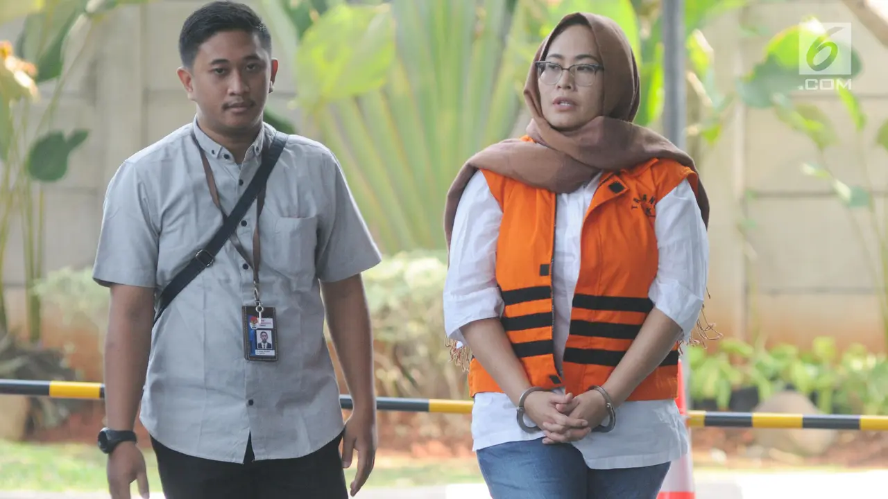 Pemeriksaan Perdana Mirawati Basri