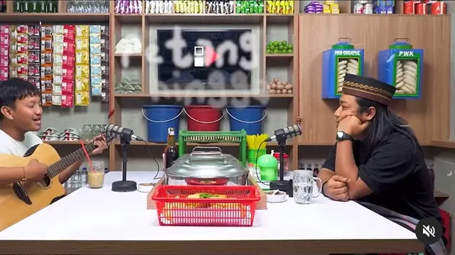 Davi Siumbing Bikin Praz Teguh Nangis karena Lagu Terbaru Di Tepian Rindu. Foto: tangkapan layar Instagram @Davisiumbing.