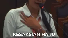 Tangis pilu Eva Miliani br Pasaribu pecah saat memberi kesaksian di Mahkamah Konstitusi, Jakarta, Rabu (14/1/2026). Anak jurnalis Rico Sempurna Pasaribu itu menduga kematian ayahnya sekeluarga akibat rumah dibakar di Karo, Sumut, berkaitan dengan pemberitaan judi ilegal dan berharap perkara yang ...