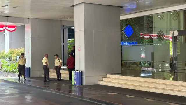 Suasana Kantor Kemnaker Usai OTT Wamen Immanuel Ebenezer