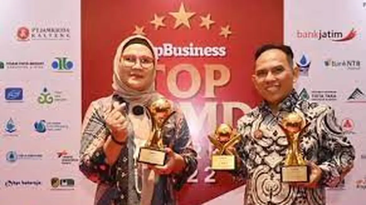 Ady Setiawan Bersama Nina Agustina
