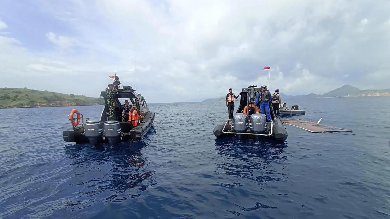 OTO: Pencarian Korban Kapal Wisata Tenggelam di Pulau Padar Terus Dilanjutkan
