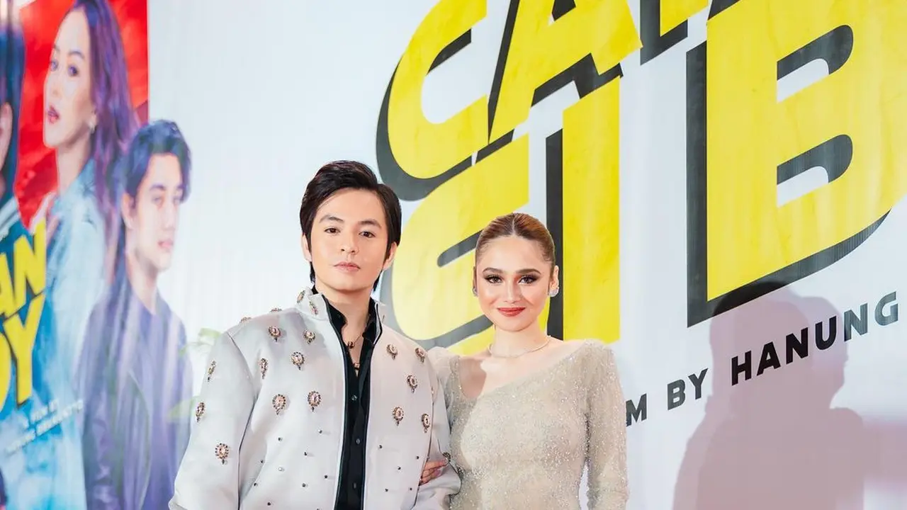 Pesona Bad Boy Angga Yunanda yang Terlihat Serasi dengan Syifa Hadju di Gala Premiere Catatan Si Boy