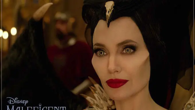 Lipstik Merah Angelina Jolie di Maleficent Bisa Jadi Inspirasi Halloween Look