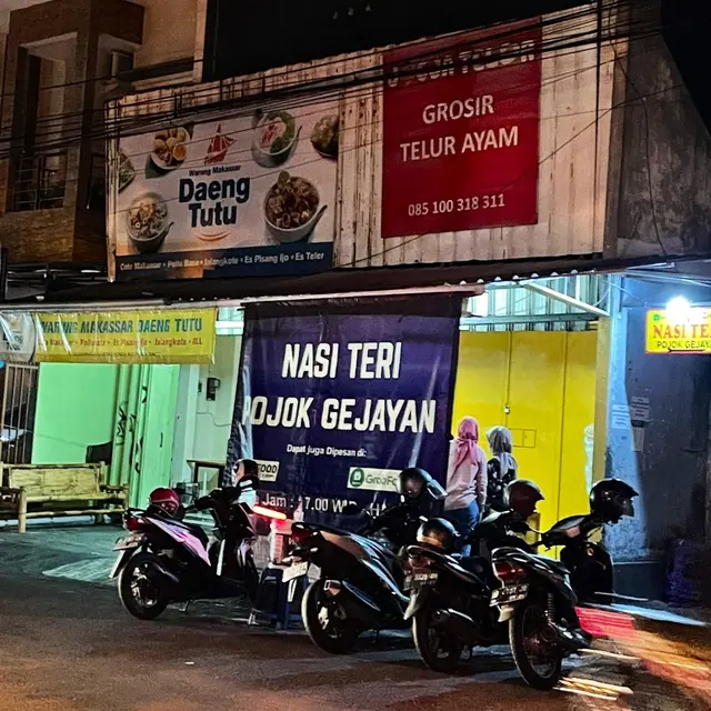 Rekomendasi Tempat Makan Nasi Rames di Jogja