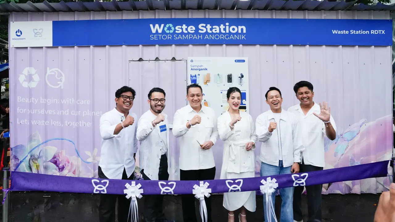 Sumbang Sampah di Dunia, MOP Beauty Bikin Waste Station Sebagai Solusinya