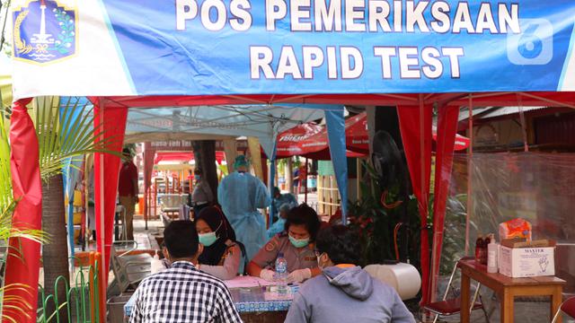 Cegah Covid-19, Penumpang Tiba di Terminal Kalideres Dites Antigen