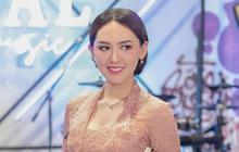 Inspirasi Tampil Elegan Memesona, Intip 5 Model Baju Batik dan Kebaya ala Happy Asmara